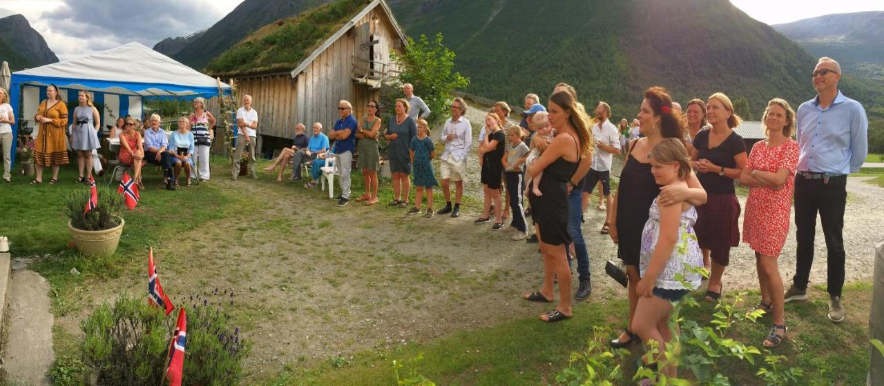 Overvoll Farm Stranda  Exterior foto