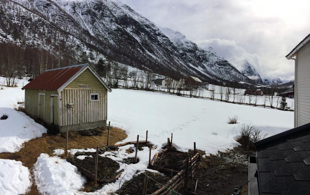 Overvoll Farm Stranda  Exterior foto